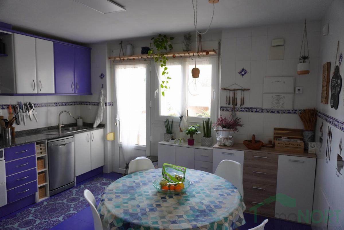 For sale of chalet in Alicante