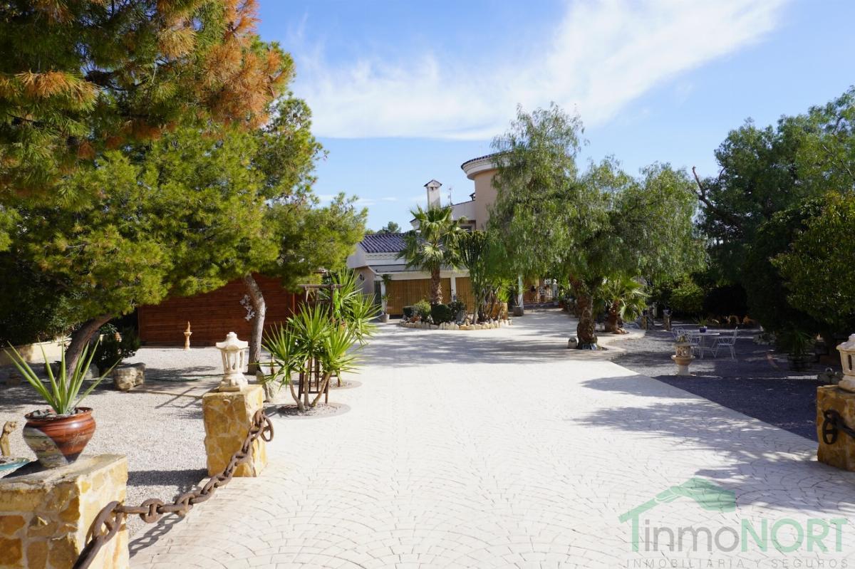 For sale of chalet in Alicante