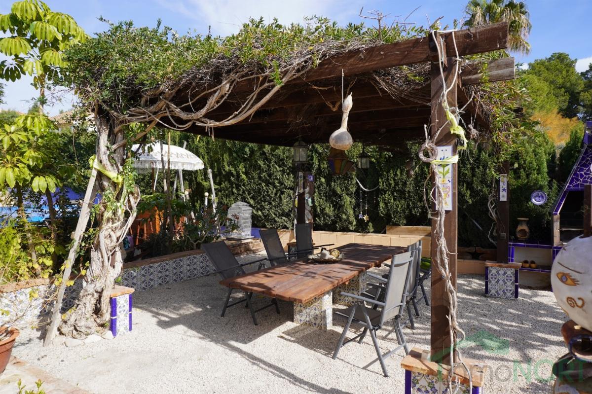 For sale of chalet in Alicante