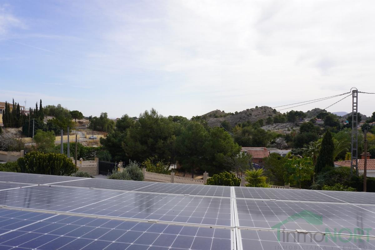 For sale of chalet in Alicante