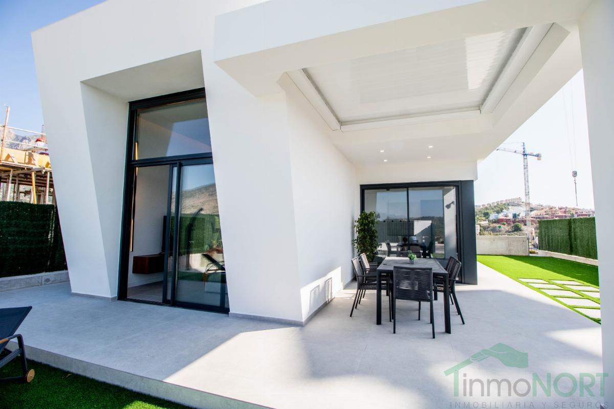 For sale of chalet in Benidorm