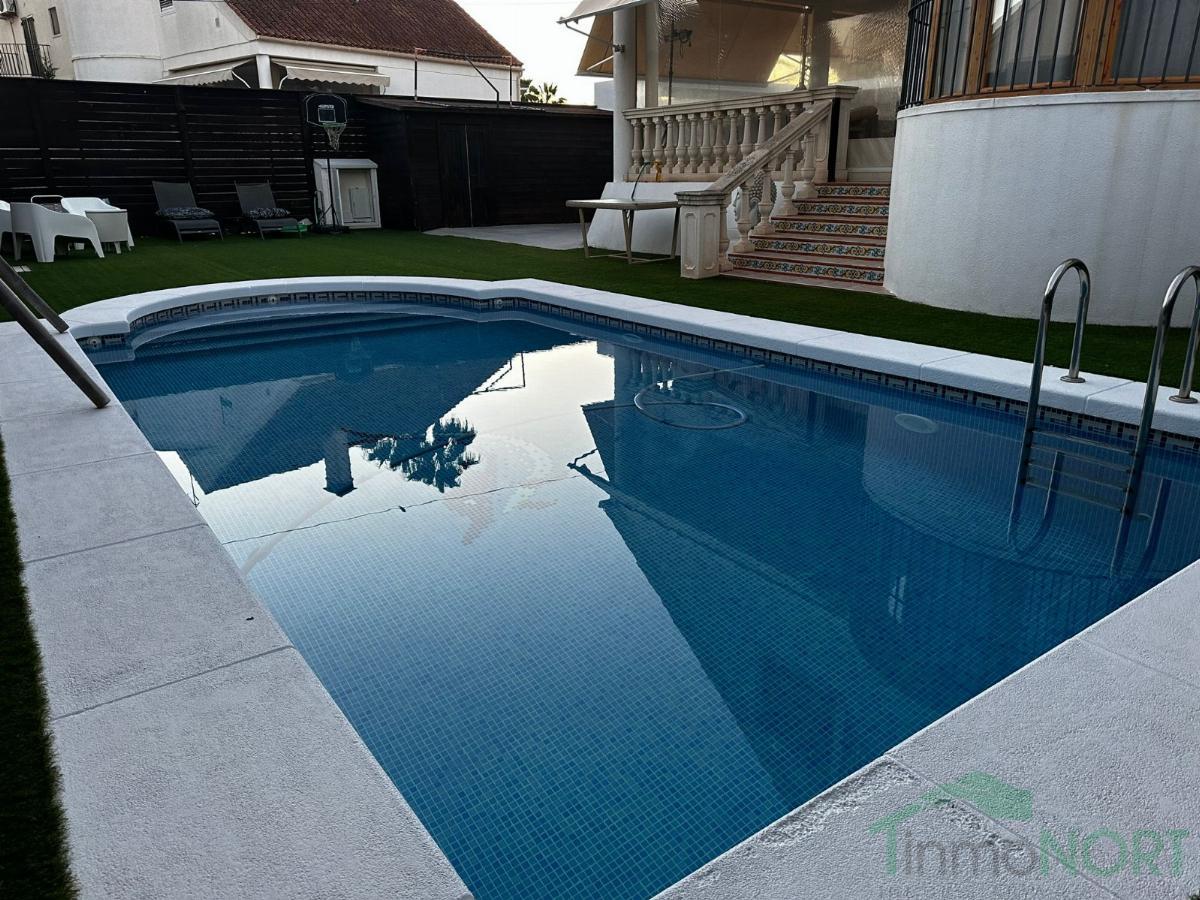 For sale of chalet in Elche-Elx