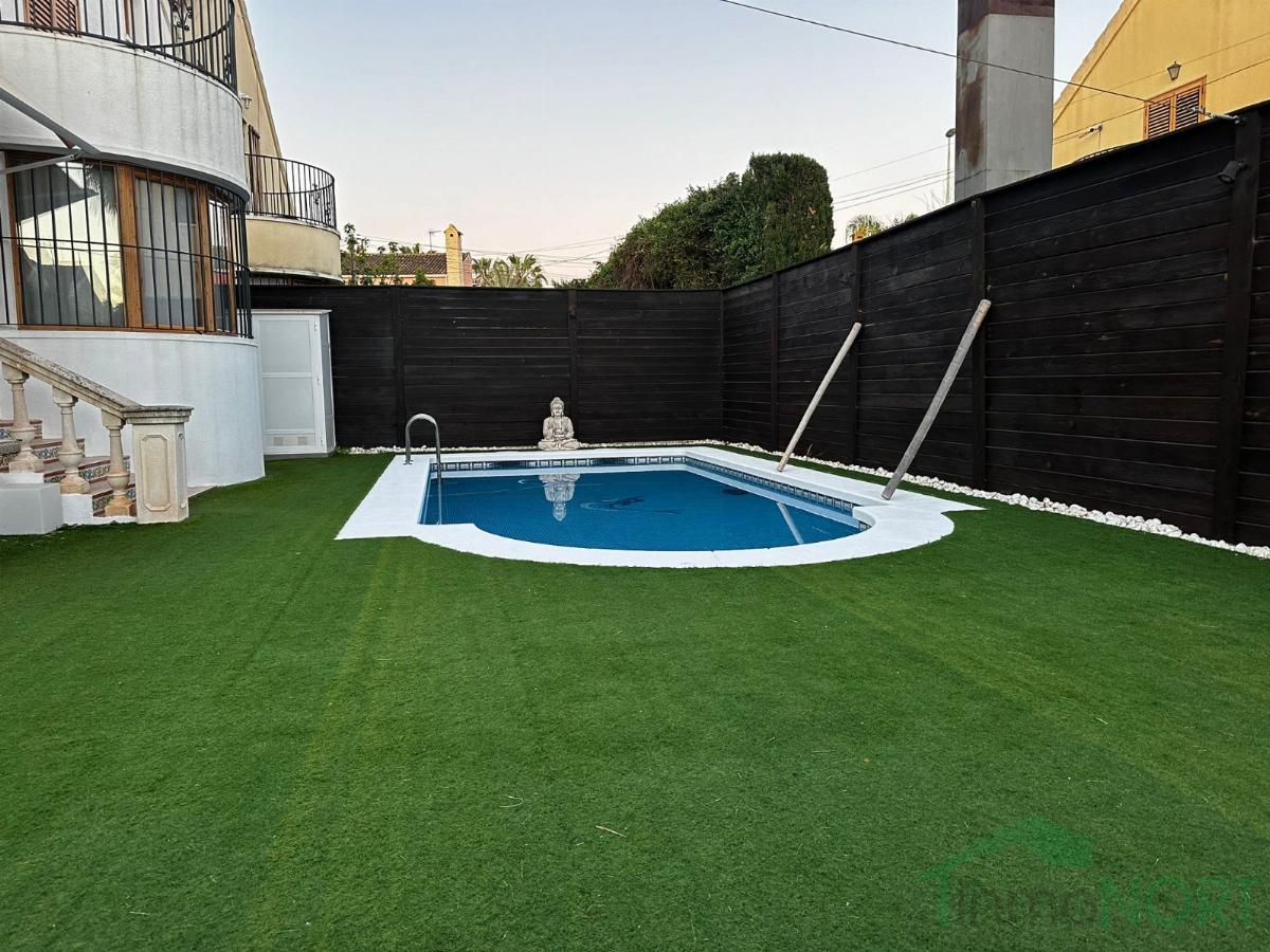 For sale of chalet in Elche-Elx