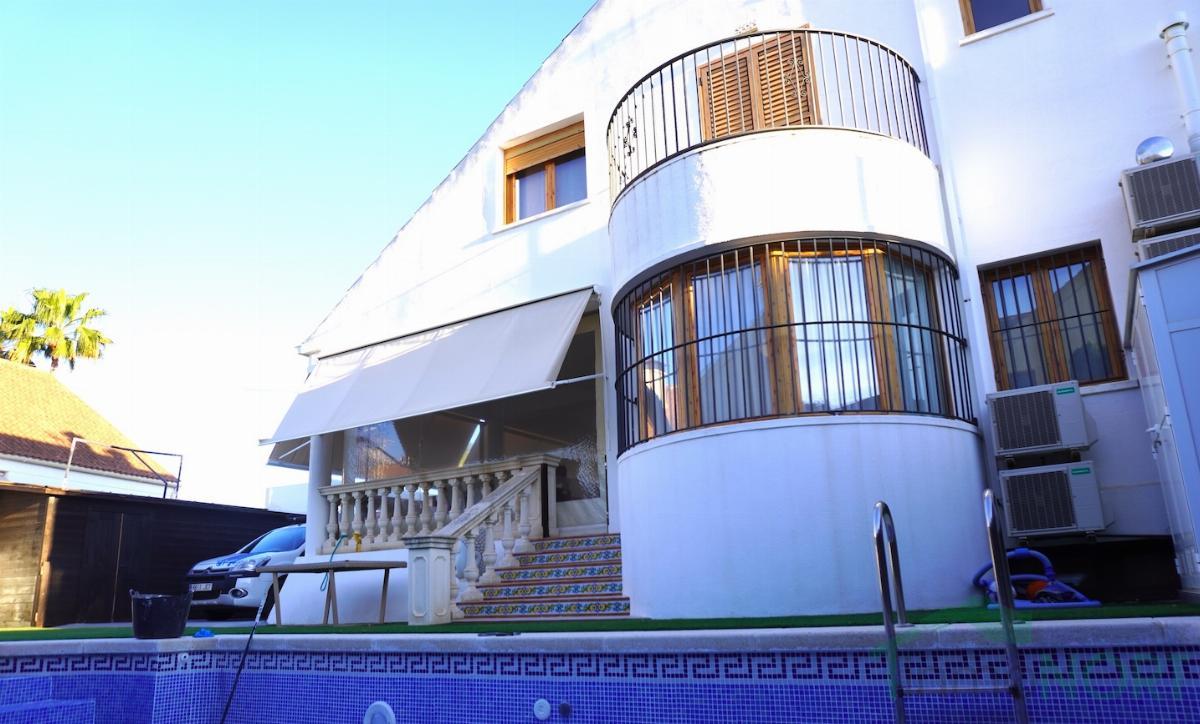 For sale of chalet in Elche-Elx
