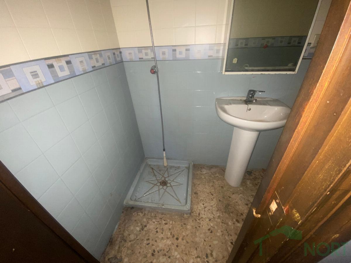 For sale of commercial in Cartagena