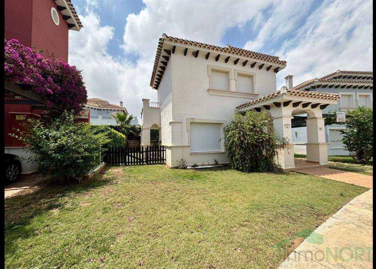 For sale of chalet in Murcia