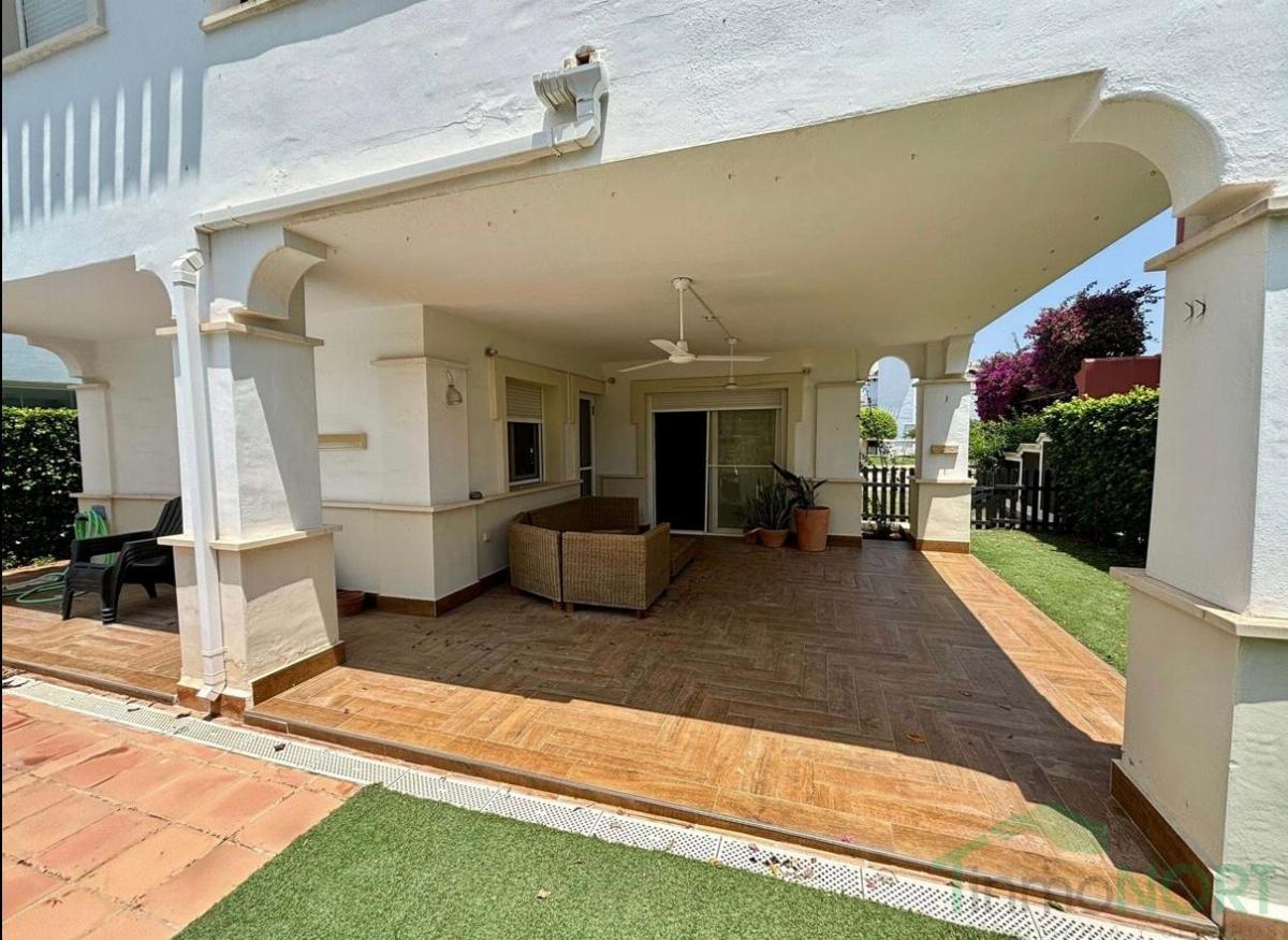 For sale of chalet in Murcia