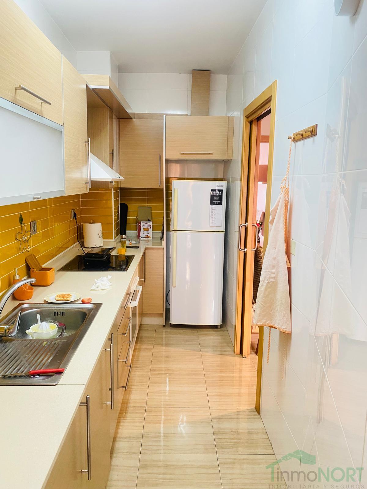 For sale of apartment in Los Alcázares