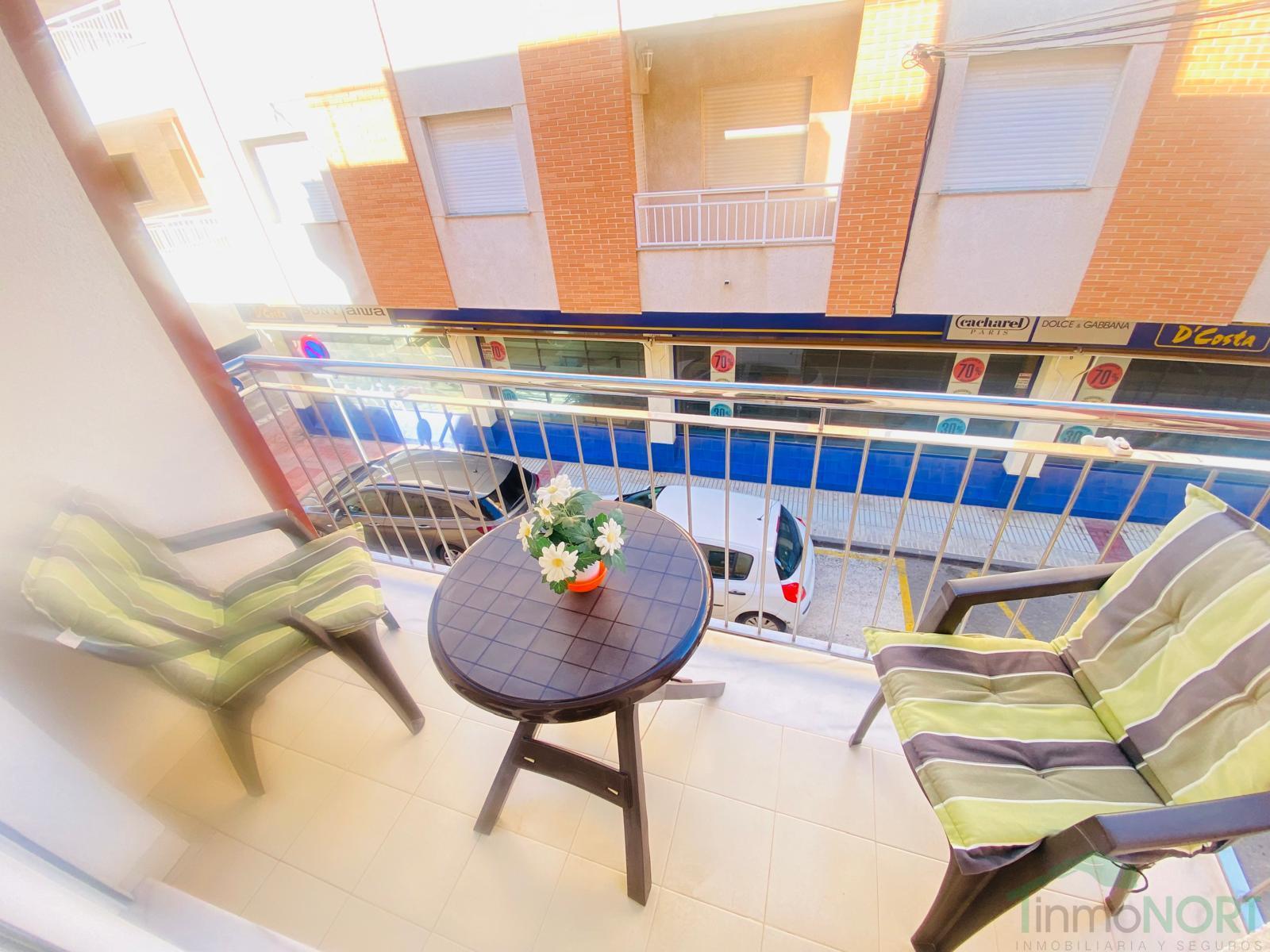 For sale of apartment in Los Alcázares