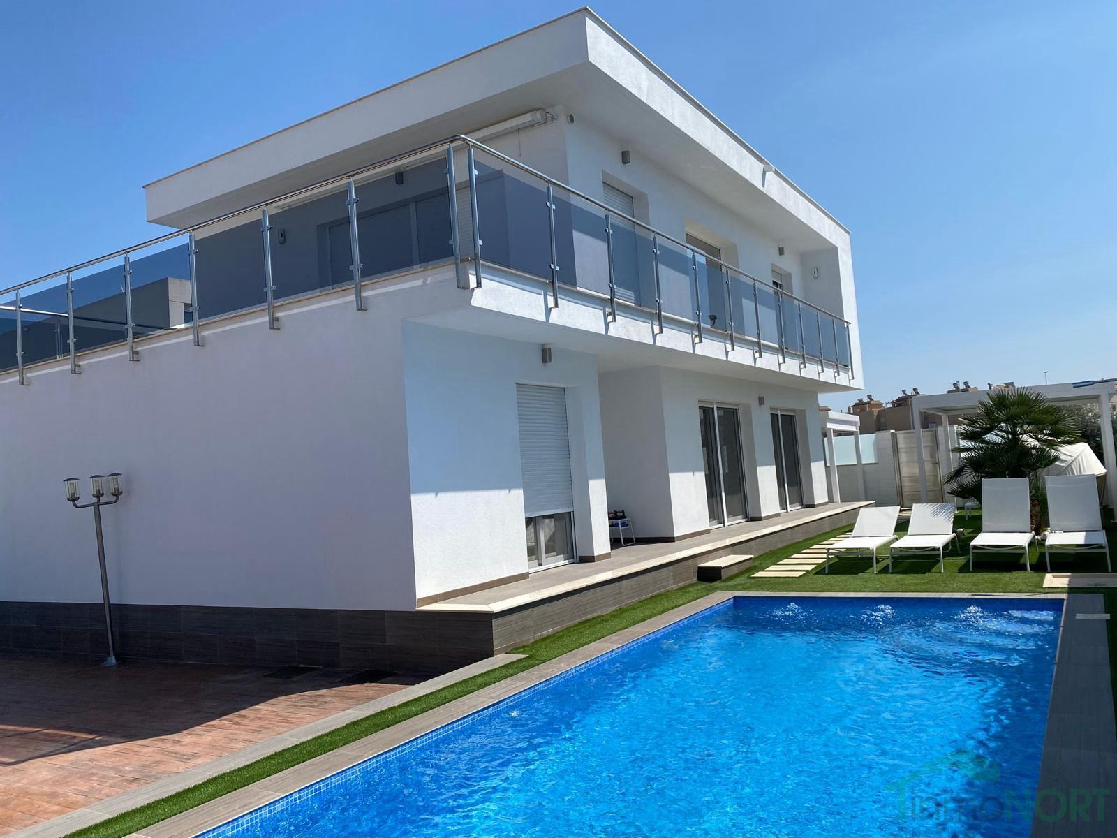 Venta de chalet en Alicante