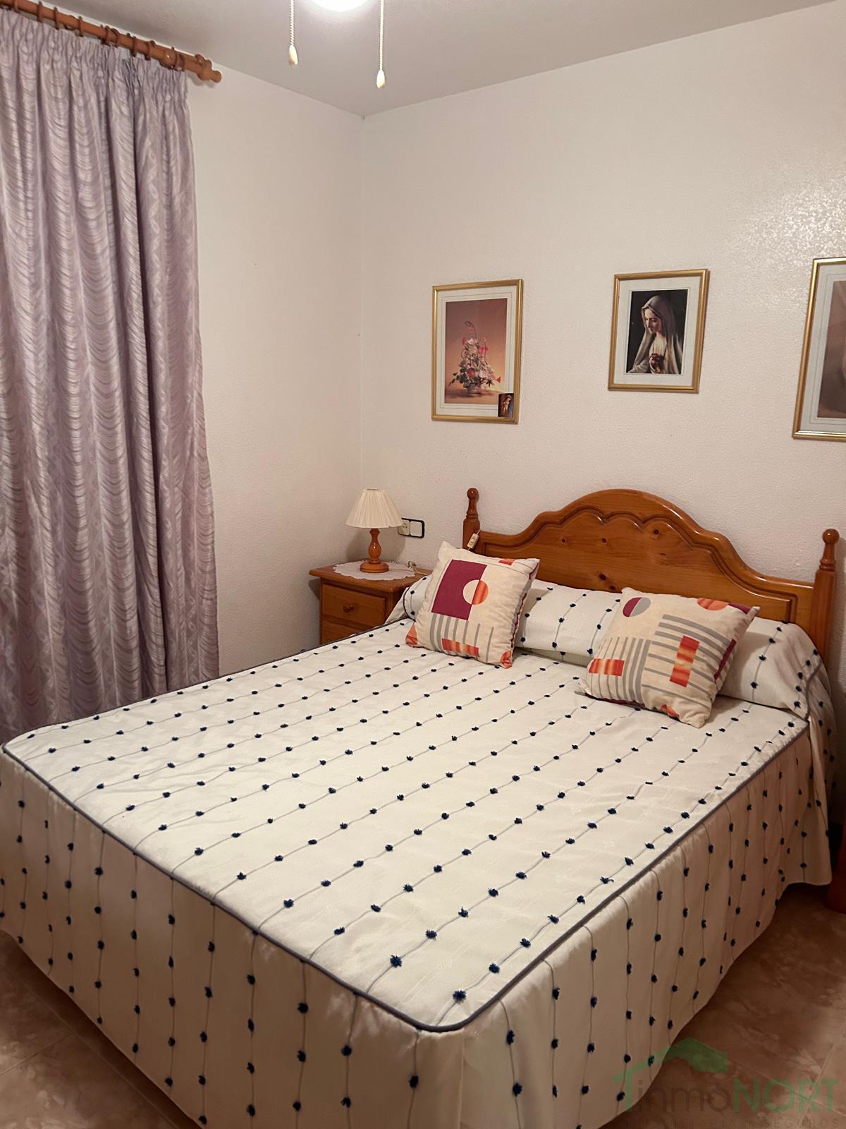 For sale of duplex in Los Alcázares