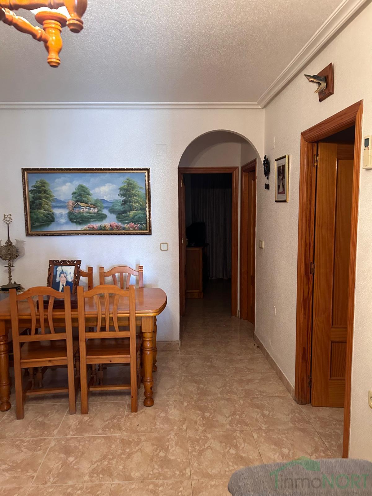 For sale of duplex in Los Alcázares