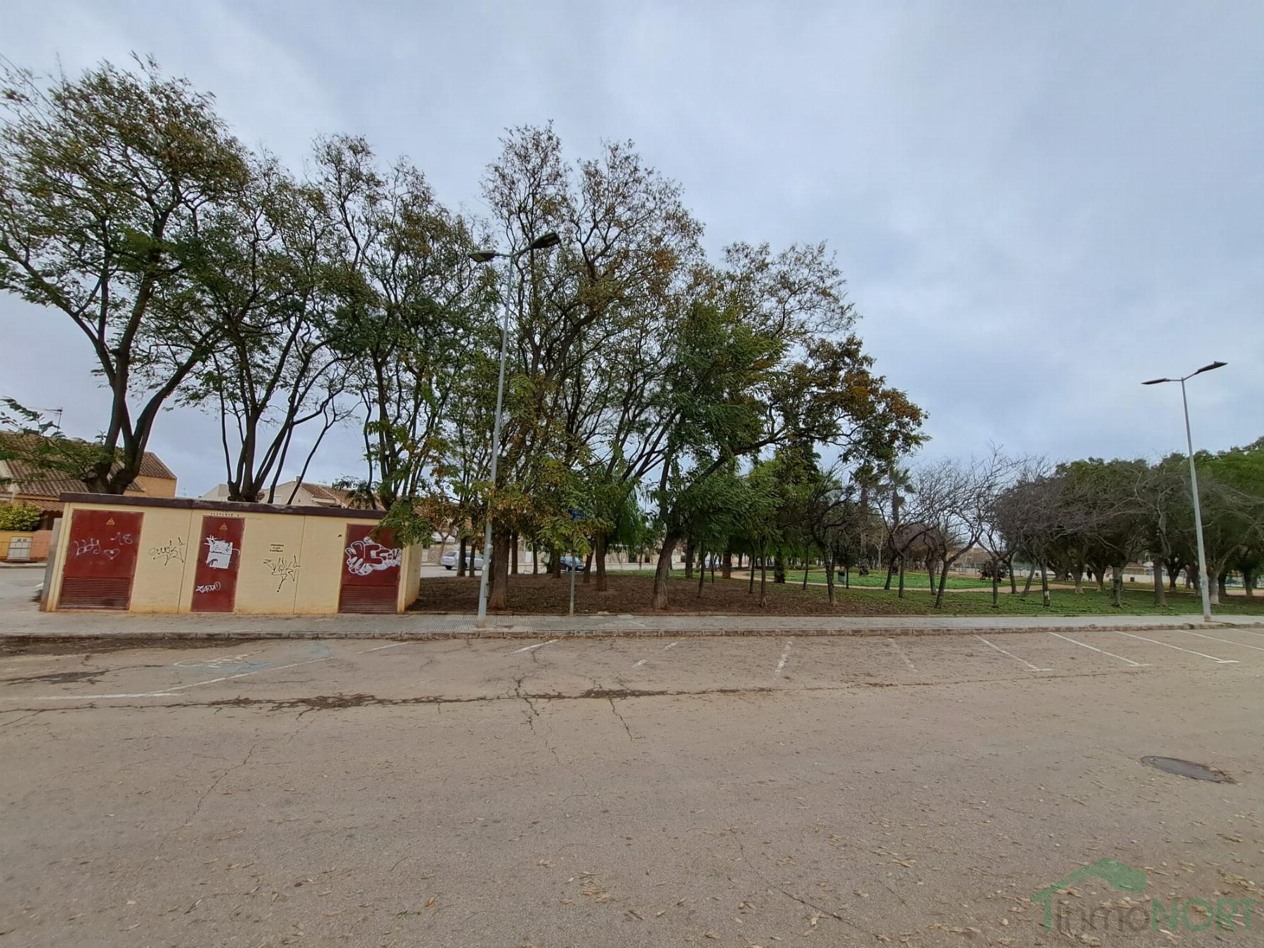 For sale of duplex in Los Alcázares