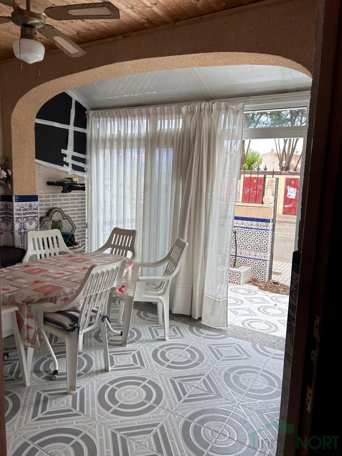 For sale of duplex in Los Alcázares