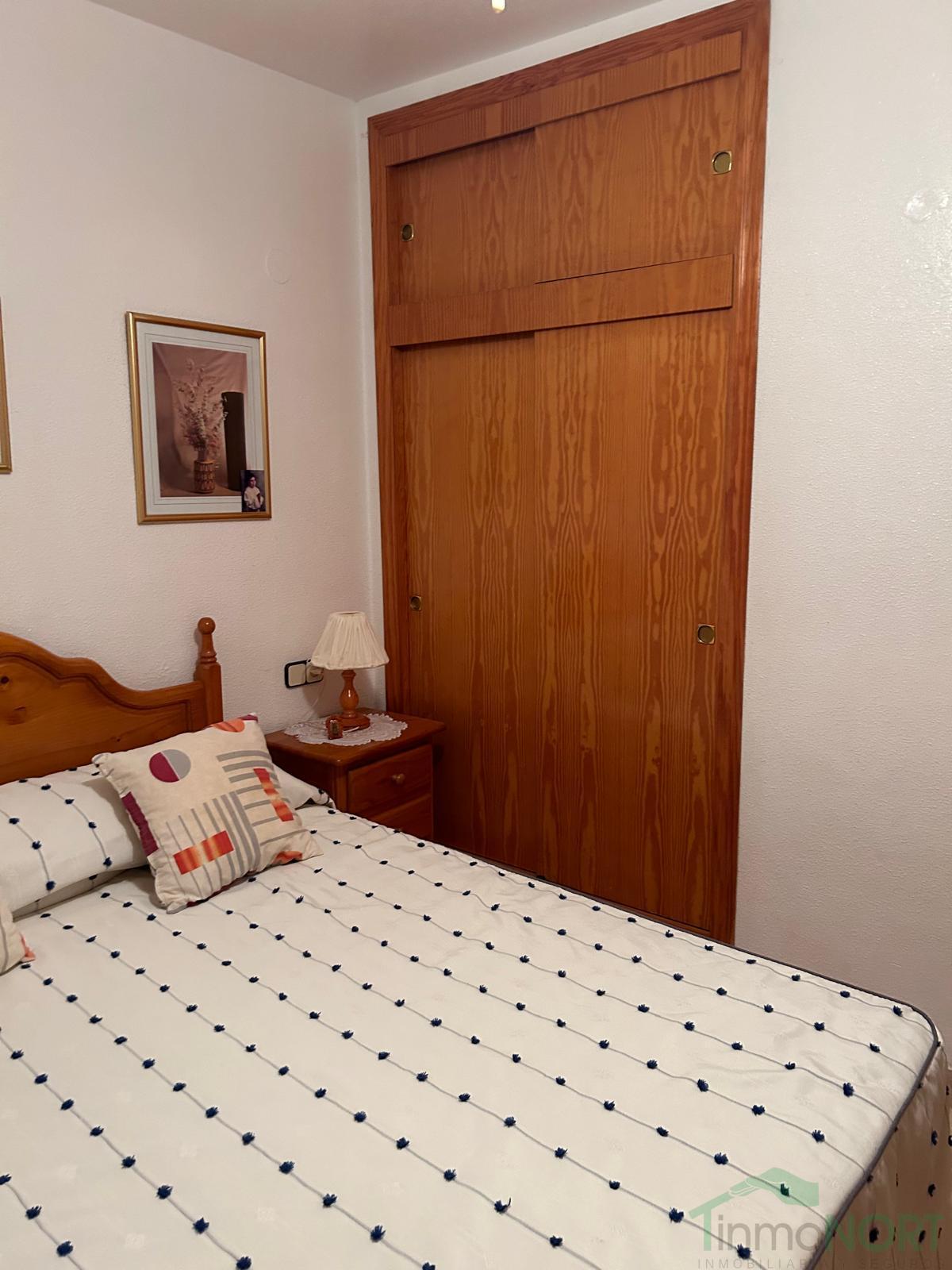 For sale of duplex in Los Alcázares