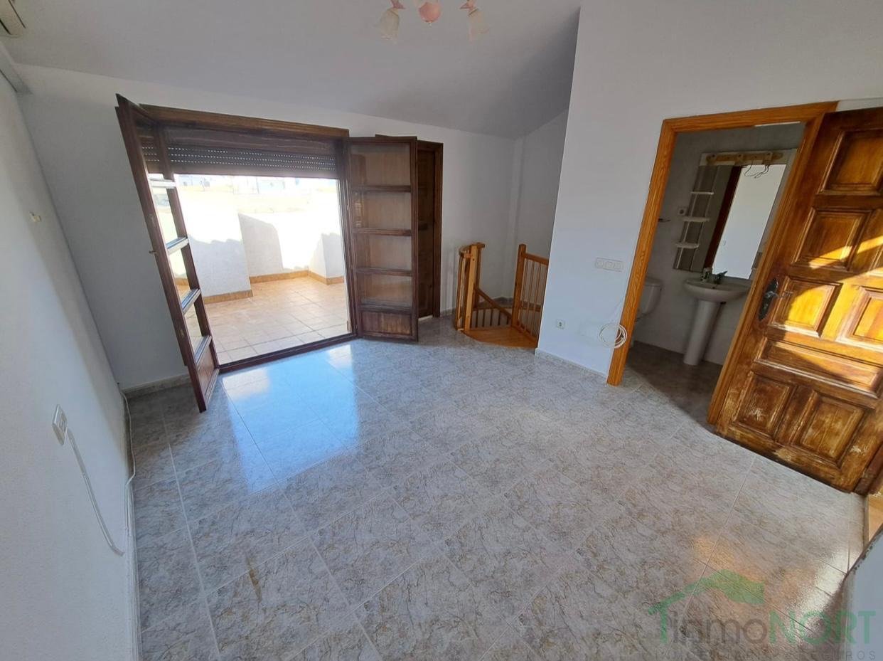 For sale of bungalow in Los Alcázares