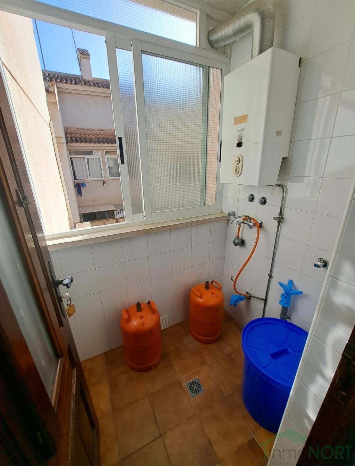 For sale of bungalow in Los Alcázares