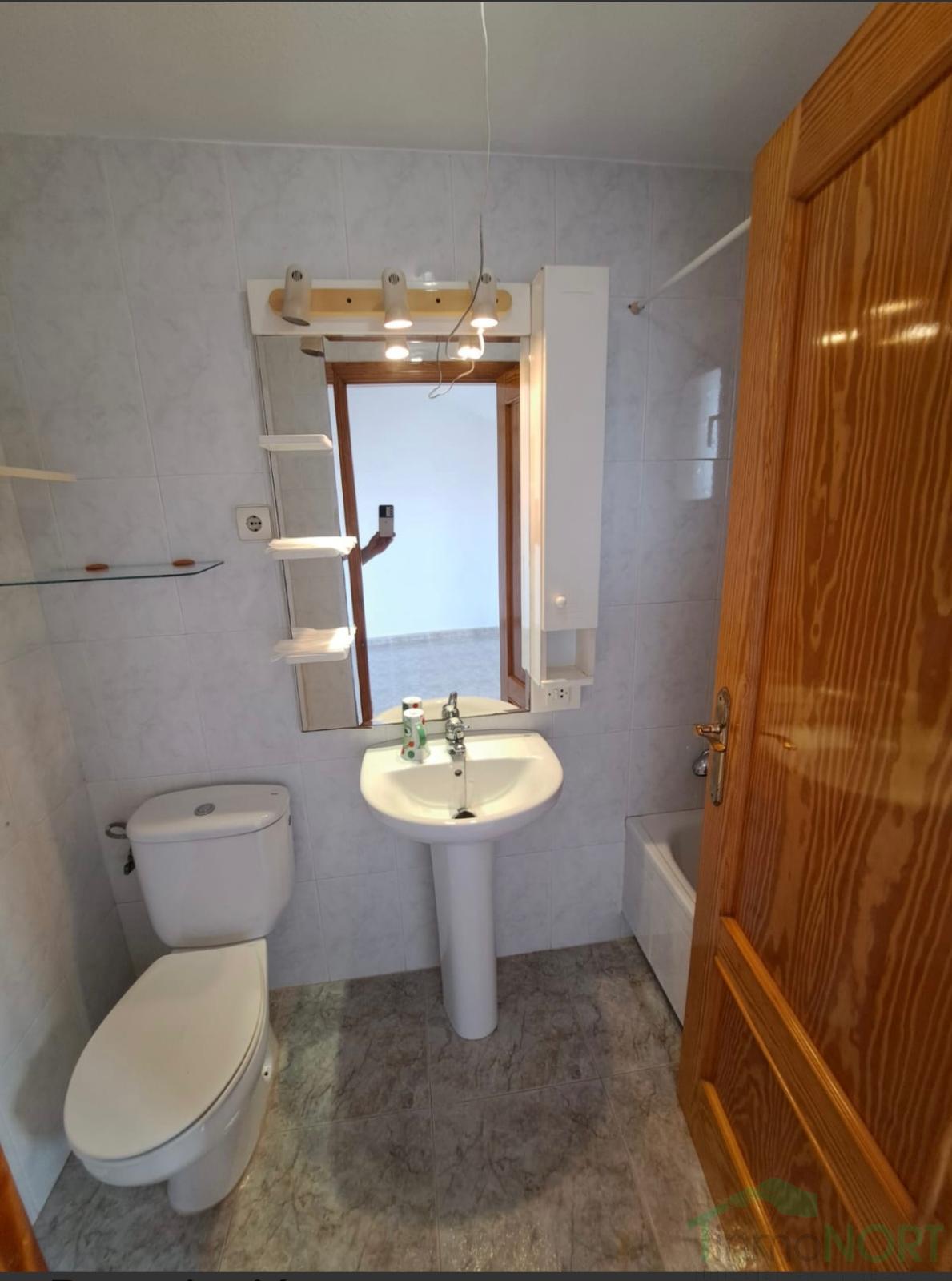 For sale of bungalow in Los Alcázares