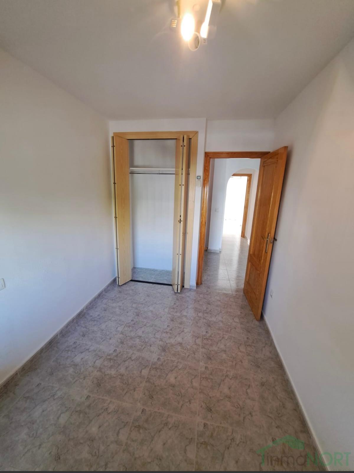 For sale of bungalow in Los Alcázares