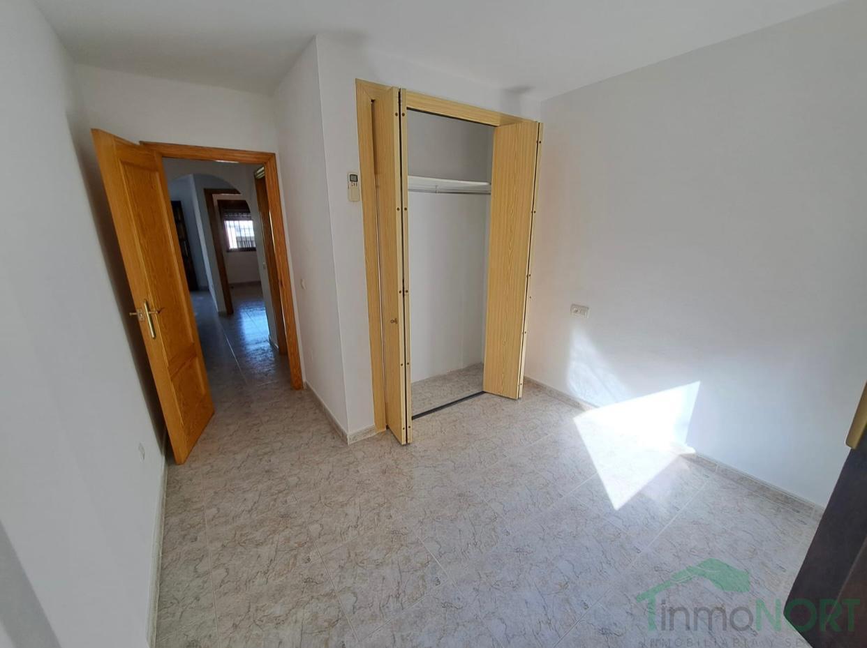 For sale of bungalow in Los Alcázares