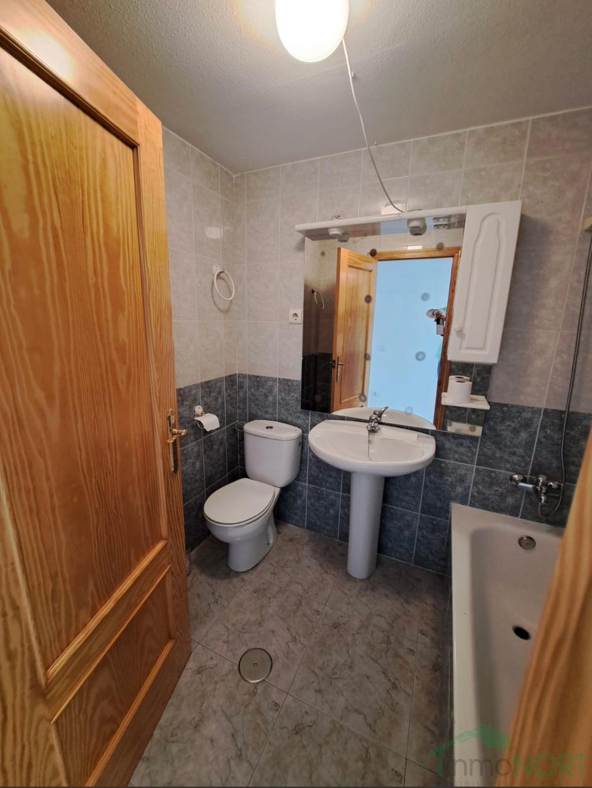 For sale of bungalow in Los Alcázares