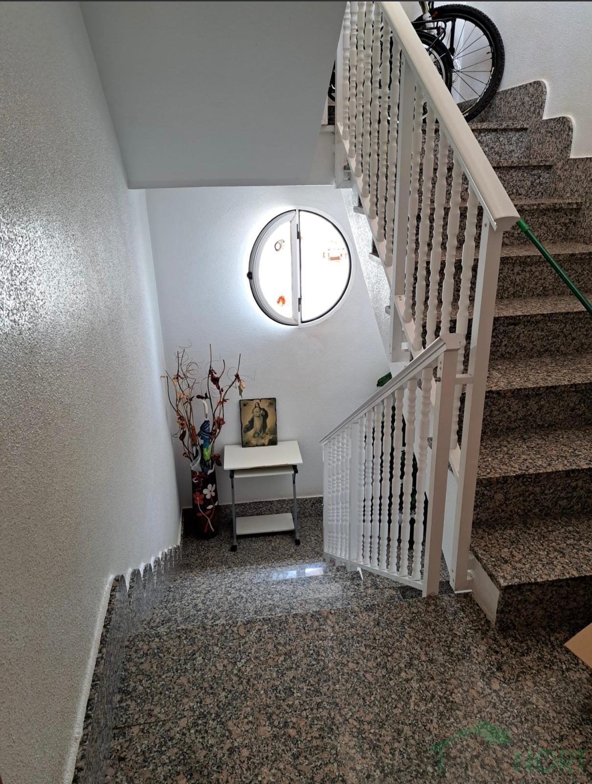 For sale of flat in Los Alcázares