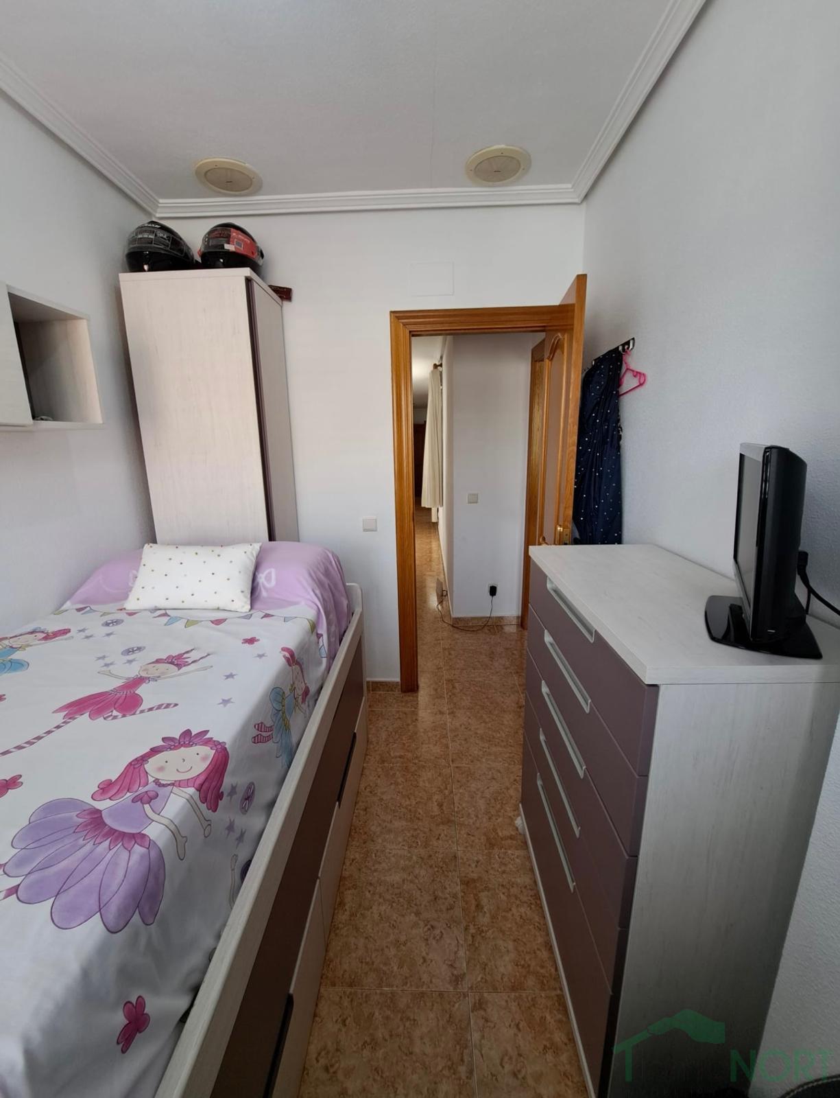 For sale of flat in Los Alcázares