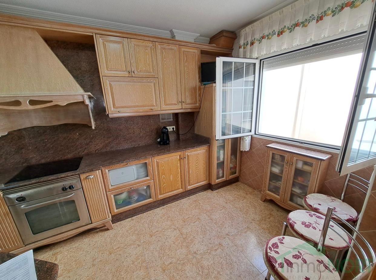For sale of flat in Los Alcázares