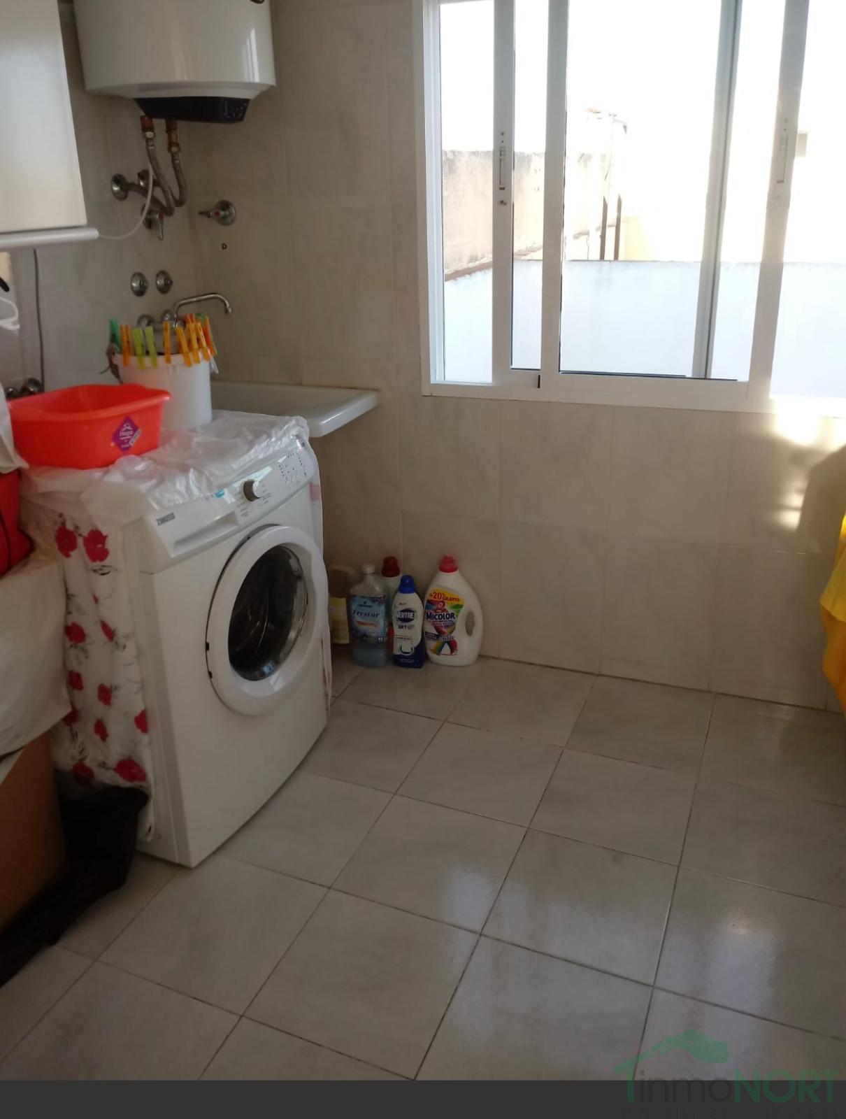 For sale of flat in Los Alcázares