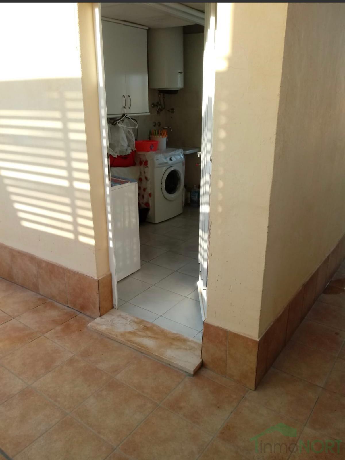 For sale of flat in Los Alcázares