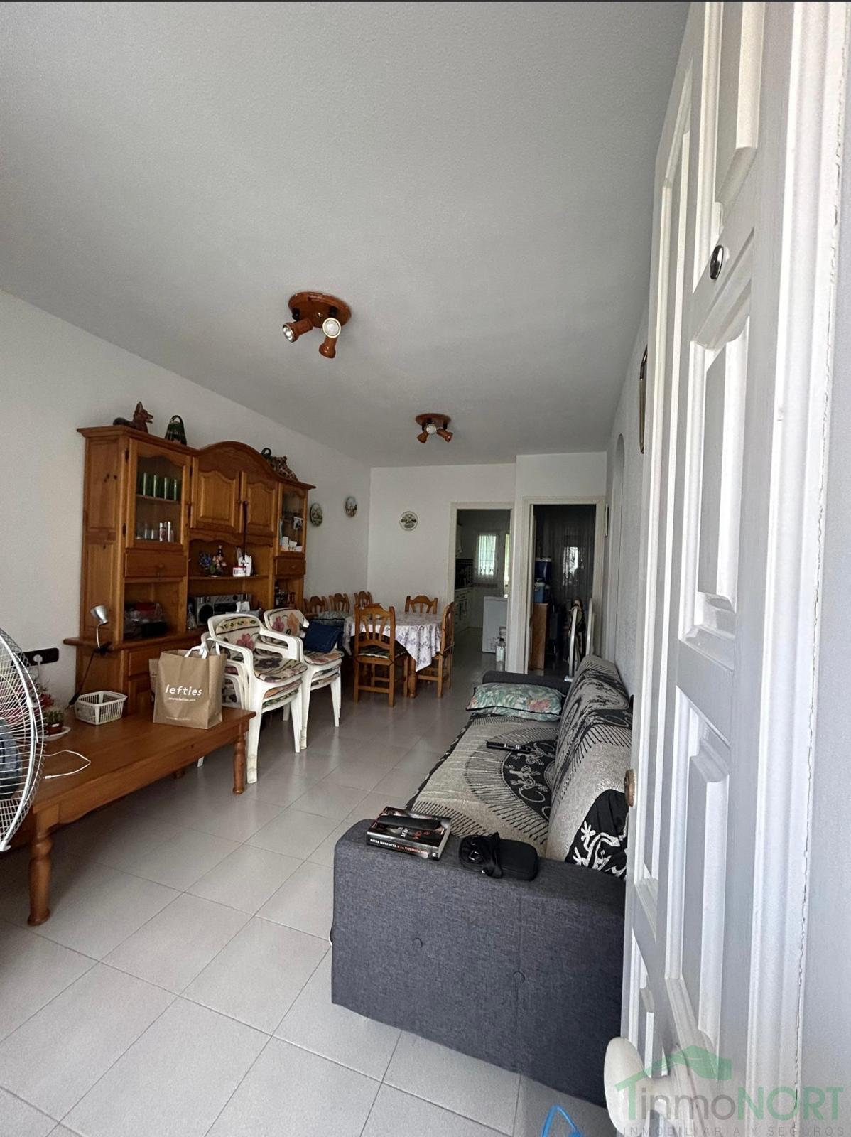 For sale of flat in Los Alcázares