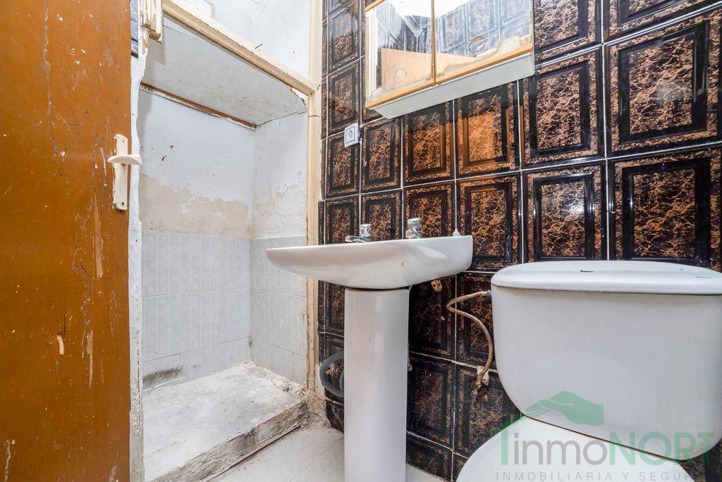 For sale of ground floor in Cartagena