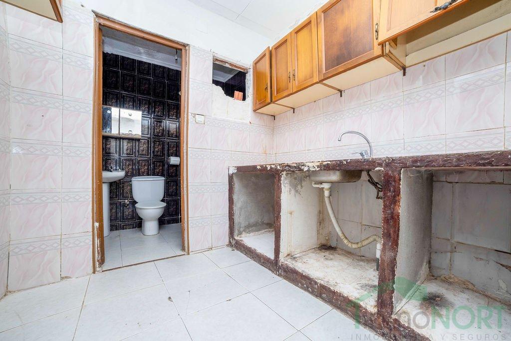 For sale of ground floor in Cartagena