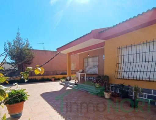 For sale of chalet in Cartagena