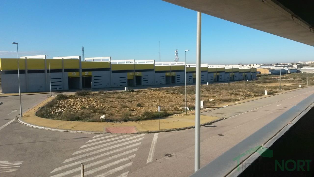 Venta de nave en Alcalá de Guadaíra