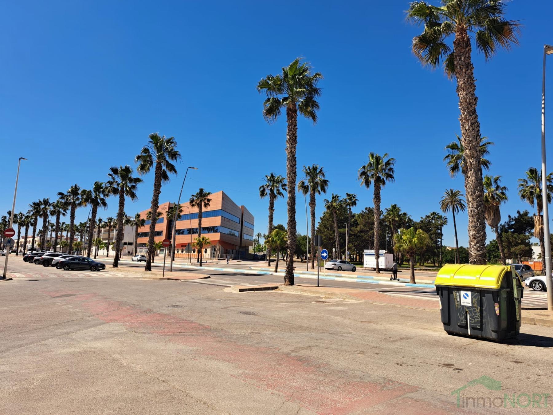 Venta de bungalow en Los Alcázares