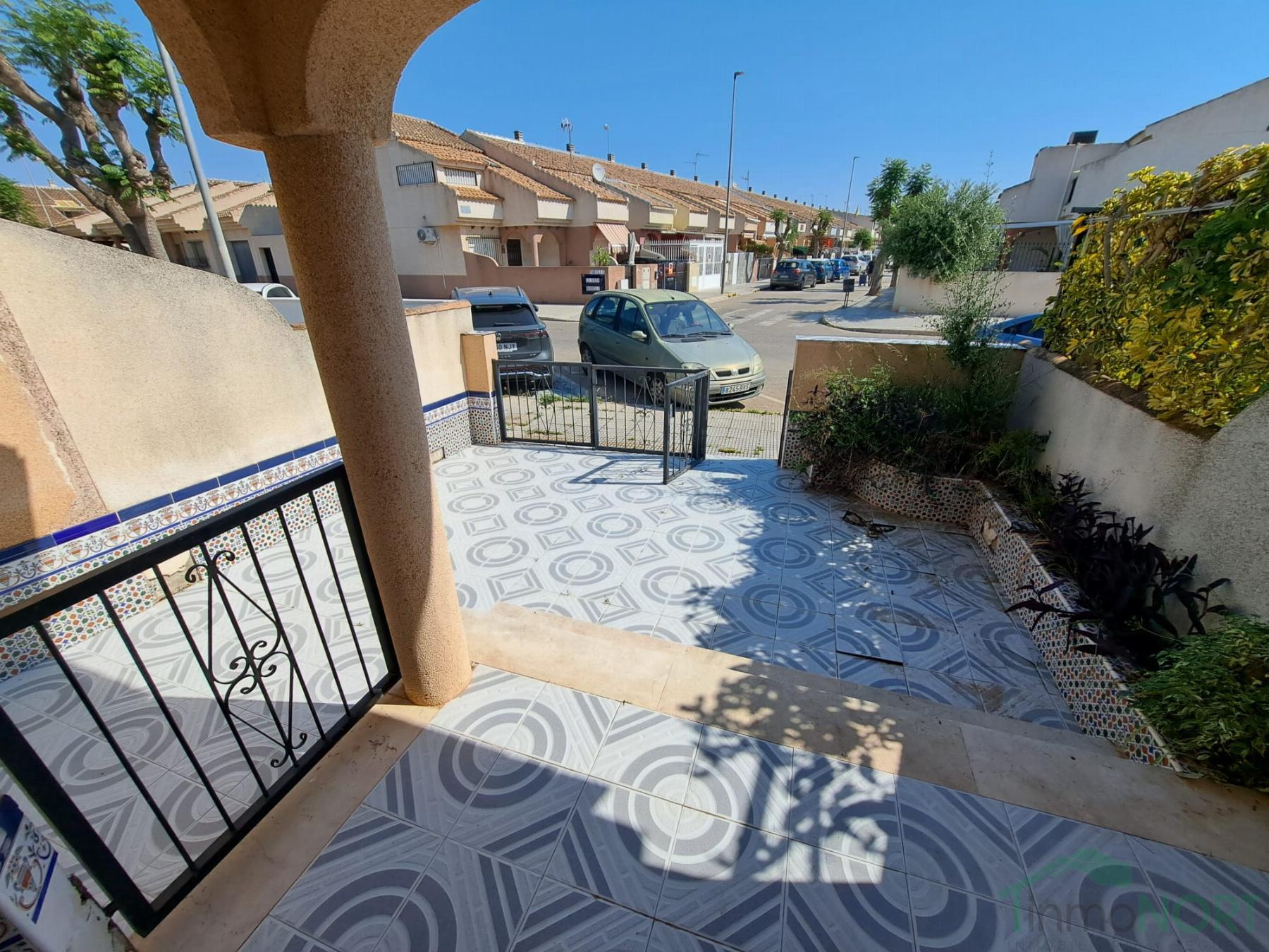Venta de casa en Los Alcázares