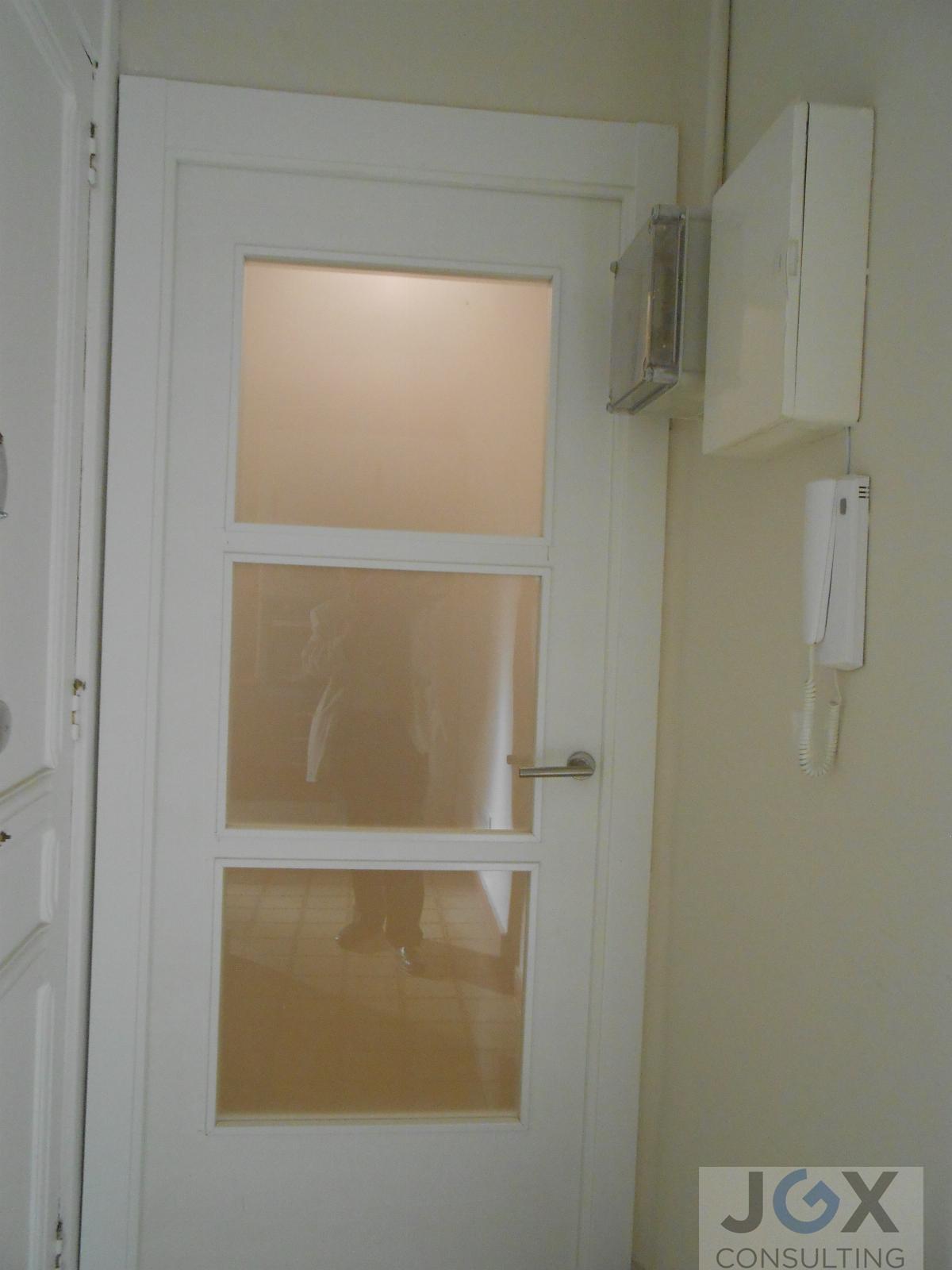 For sale of flat in Badalona