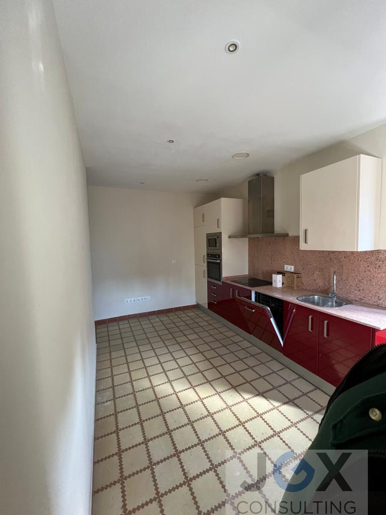 For sale of flat in Badalona