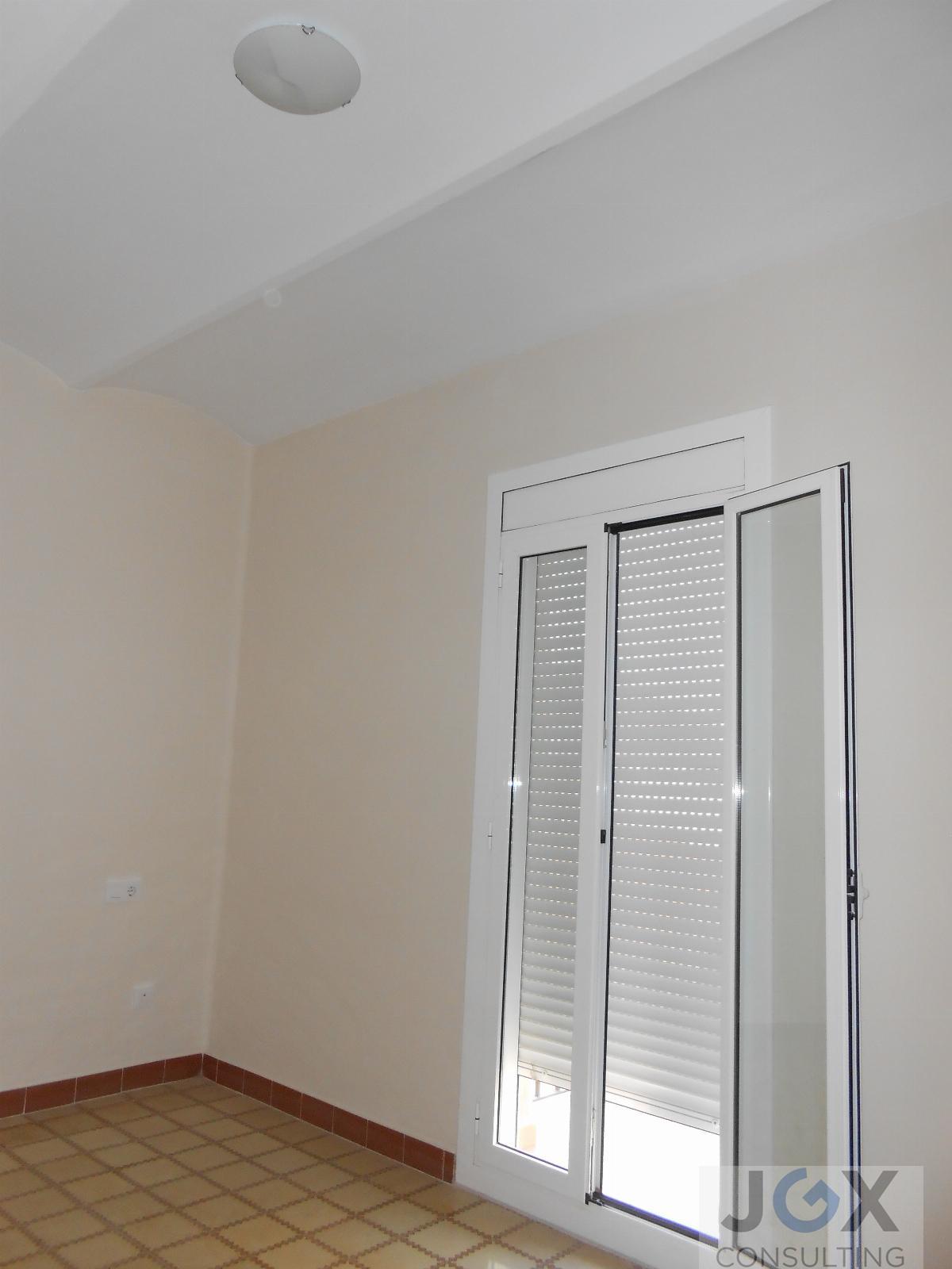 For sale of flat in Badalona