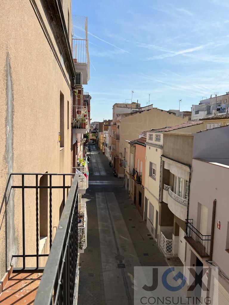 For sale of flat in Badalona
