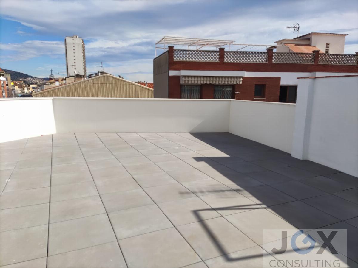 For rent of building in Calella