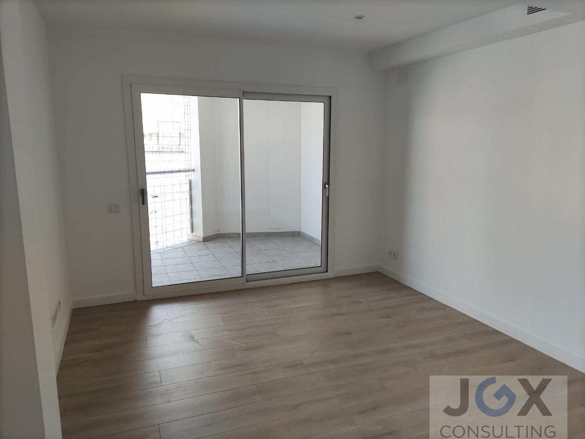 For rent of building in Calella