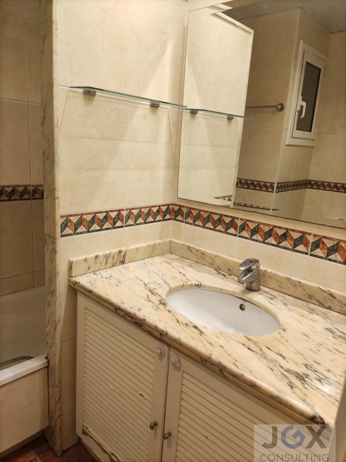 For sale of flat in Badalona