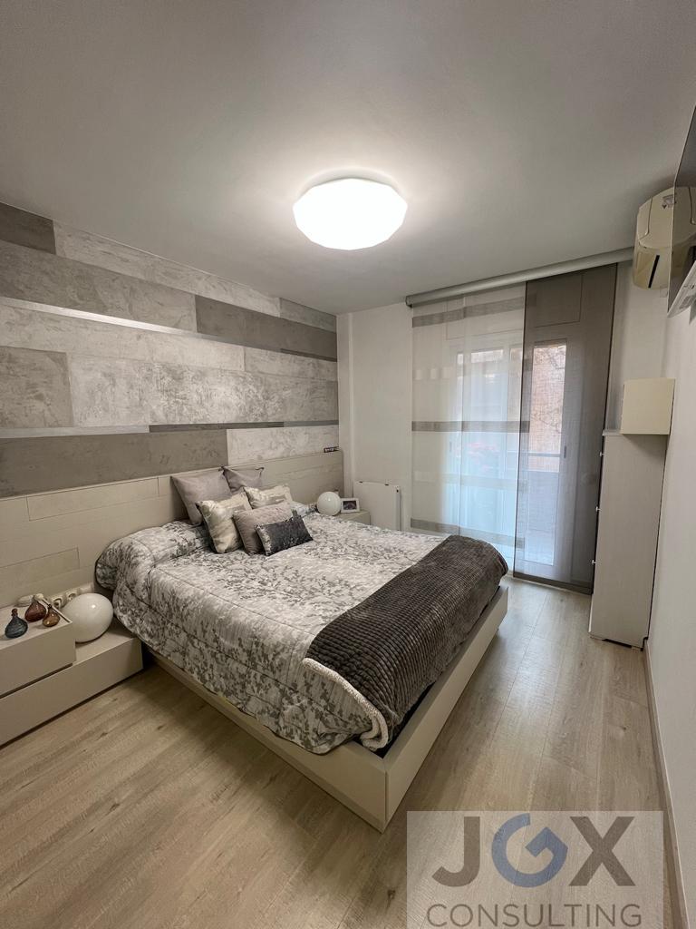 For sale of flat in Badalona