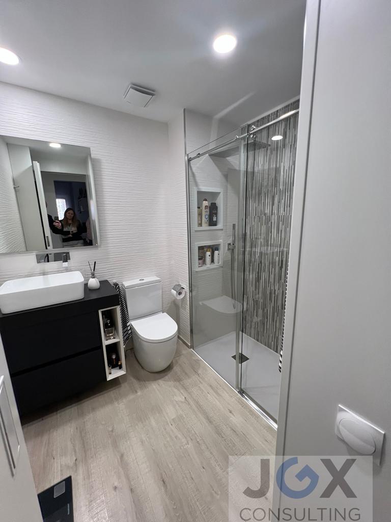 For sale of flat in Badalona
