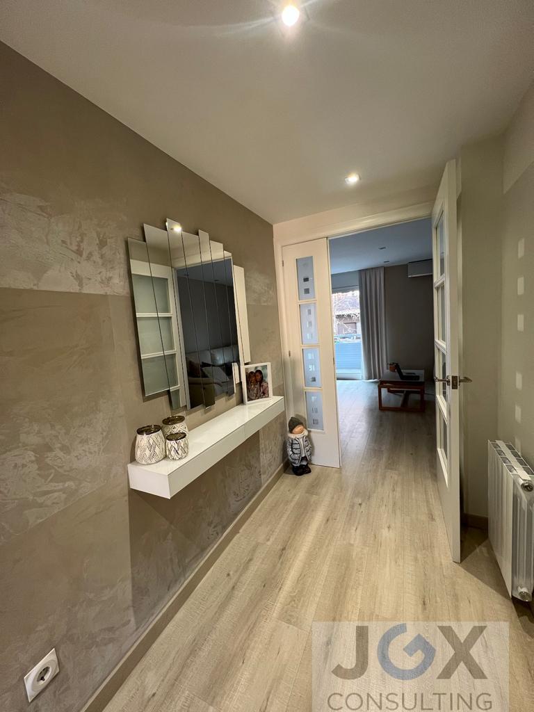For sale of flat in Badalona
