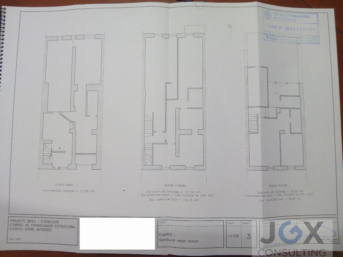 For sale of house in Montagut i Oix