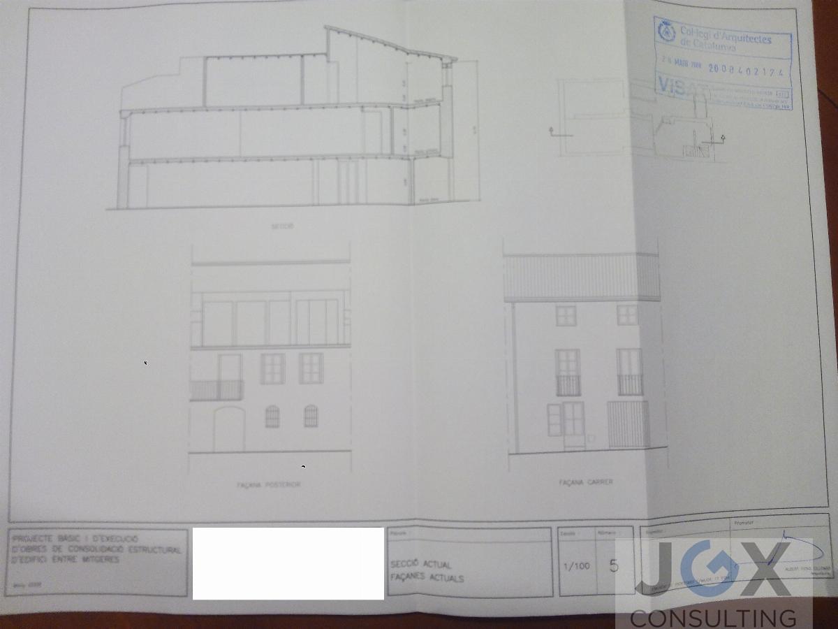 For sale of house in Montagut i Oix