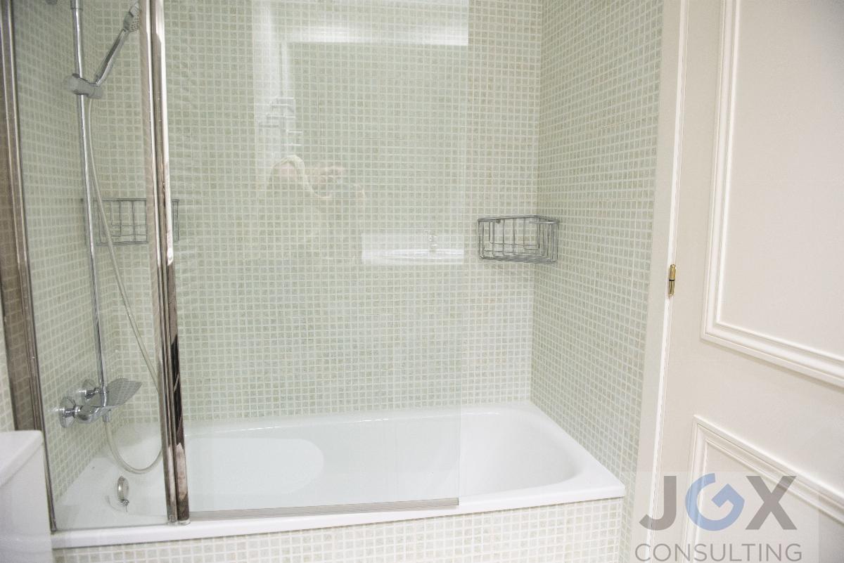 For sale of ground floor in Badalona